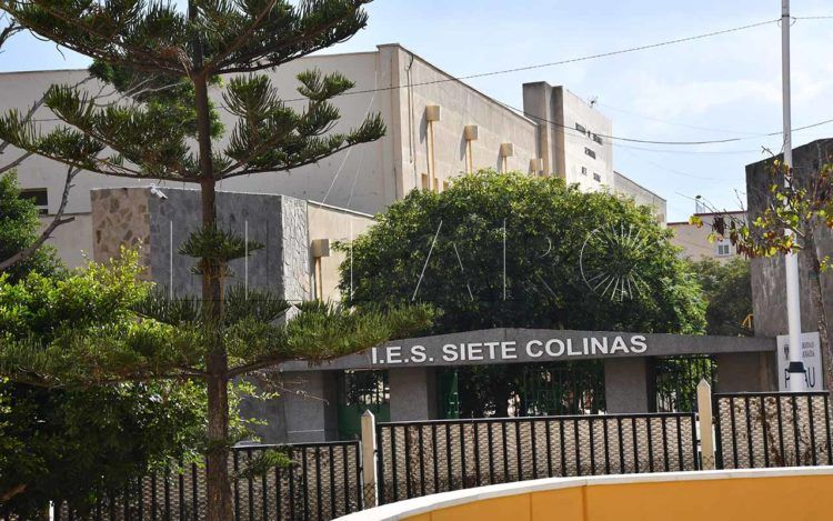 estudiantes-latin-encuentran-teatro-siete-colinas