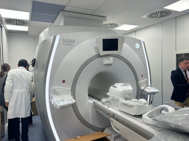 inauguracion-nueva-resonancia-magnetica-hospital-4