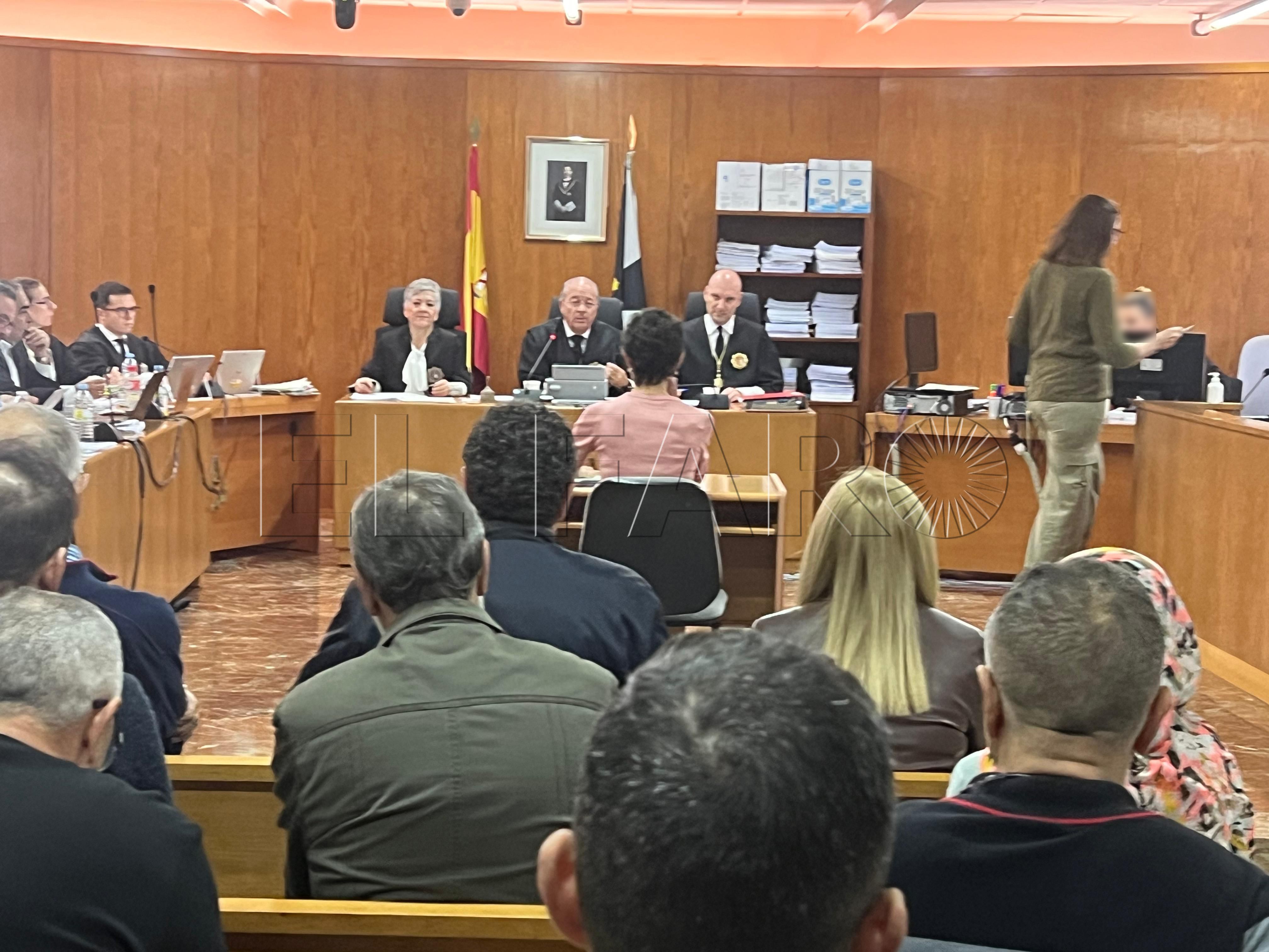 maria-jose-carinanos-asesora-juridica-emvicesa-juicio-22-noviembre-3