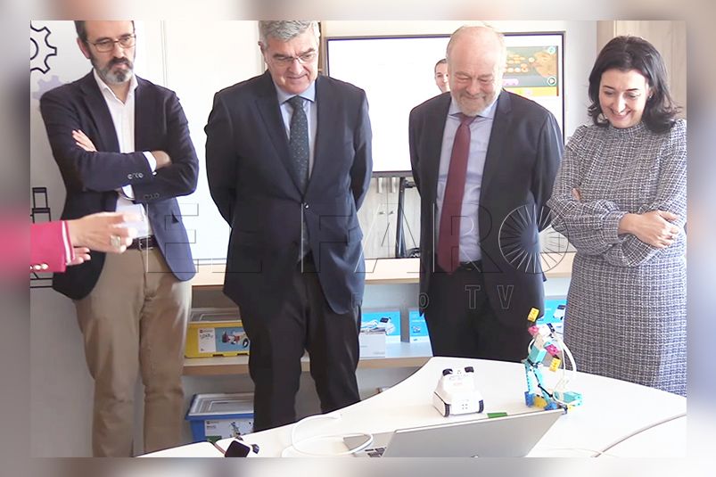 mefp-dota-centros-material-robotica-realidad-virtual-1