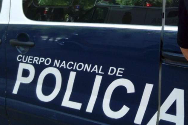 policia-nacional-coche-efe