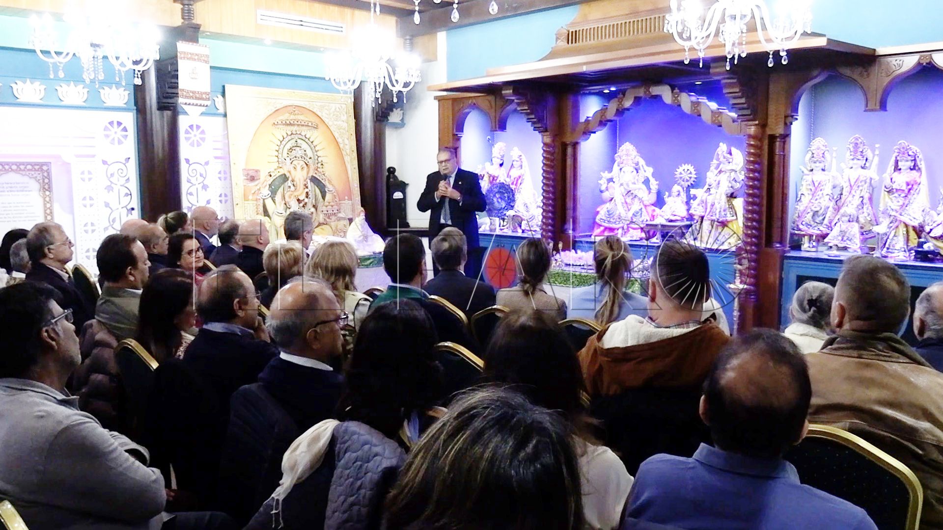 templo-hindi-aarti-diwali-2023-26
