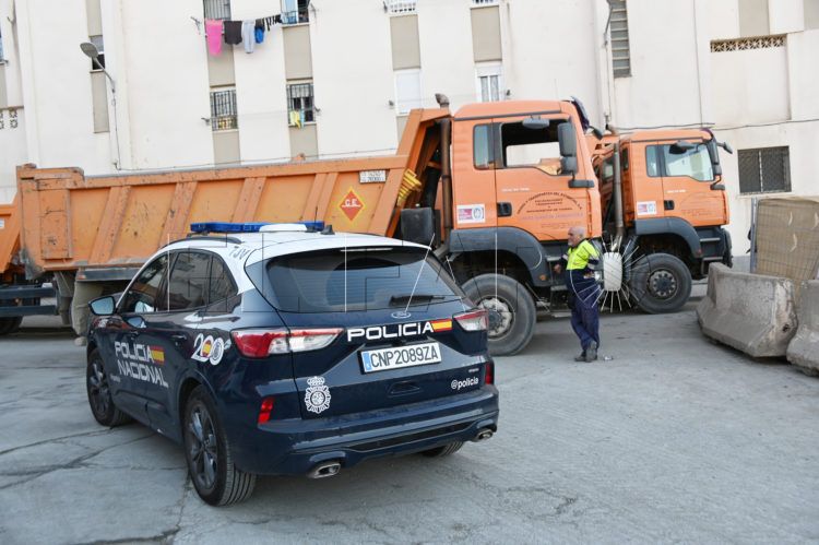vecinos-poblado-regulares-paralizan-obras-3