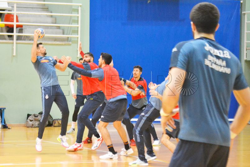 aficionados-balonmano-se-vuelcan-hispanos