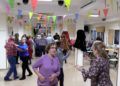 baile-merienda-centro-social-mayor-imserso-navidad-15