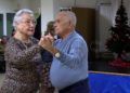 baile-merienda-centro-social-mayor-imserso-navidad-7