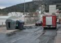 bomberos-contenedores-quemados-recinto-2