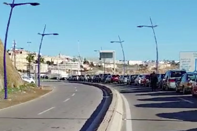 denuncian-tortuosa-espera-cruzar-frontera-ceuta