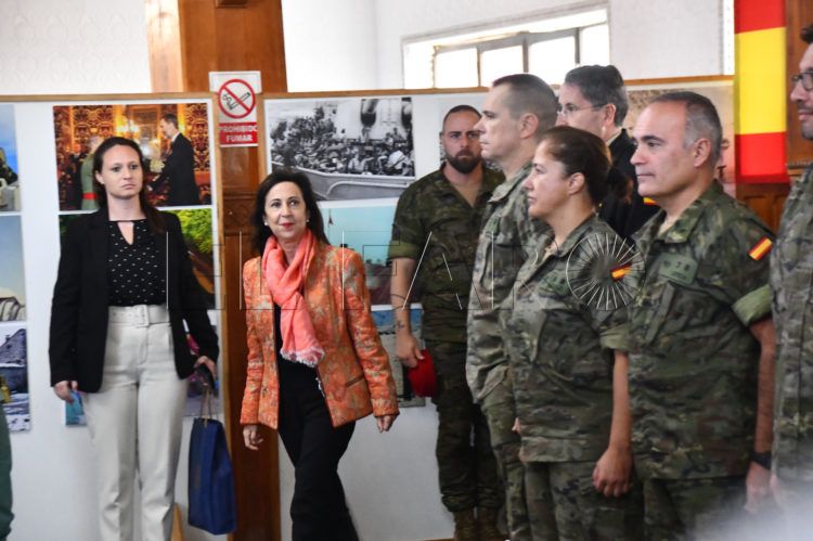 margarita-robles-ministra-defensa-visita-ceuta