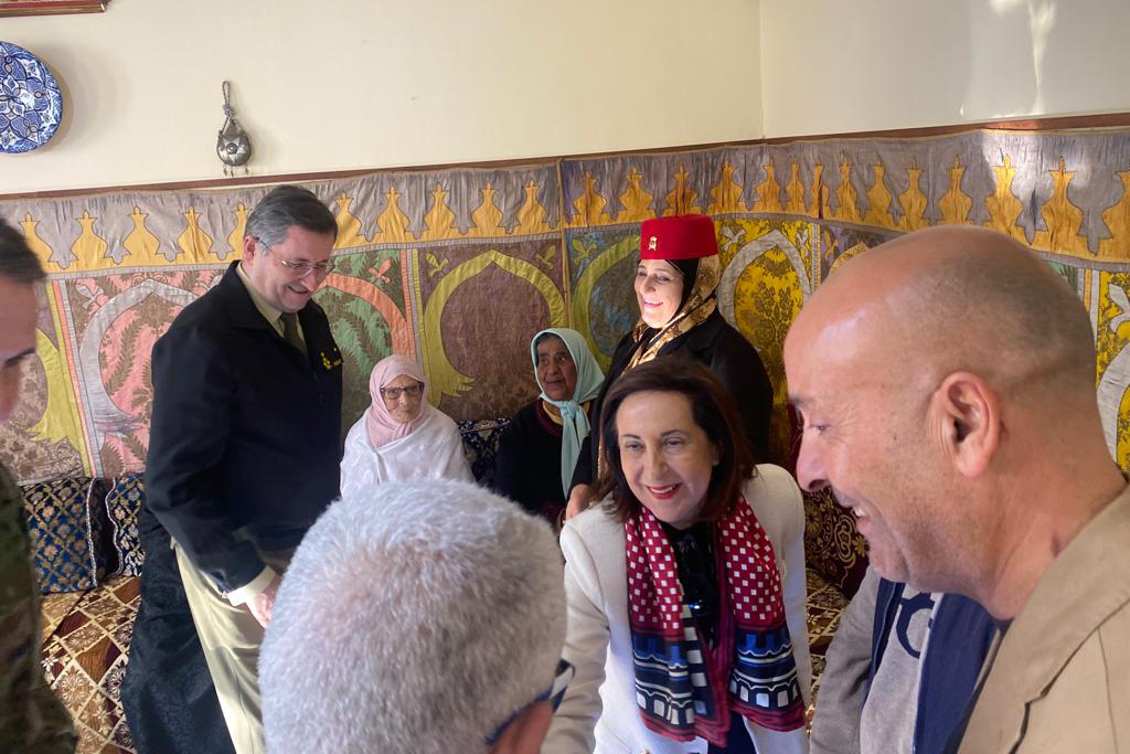 visita-ministra-margarita-robles-viudas-regulares-1
