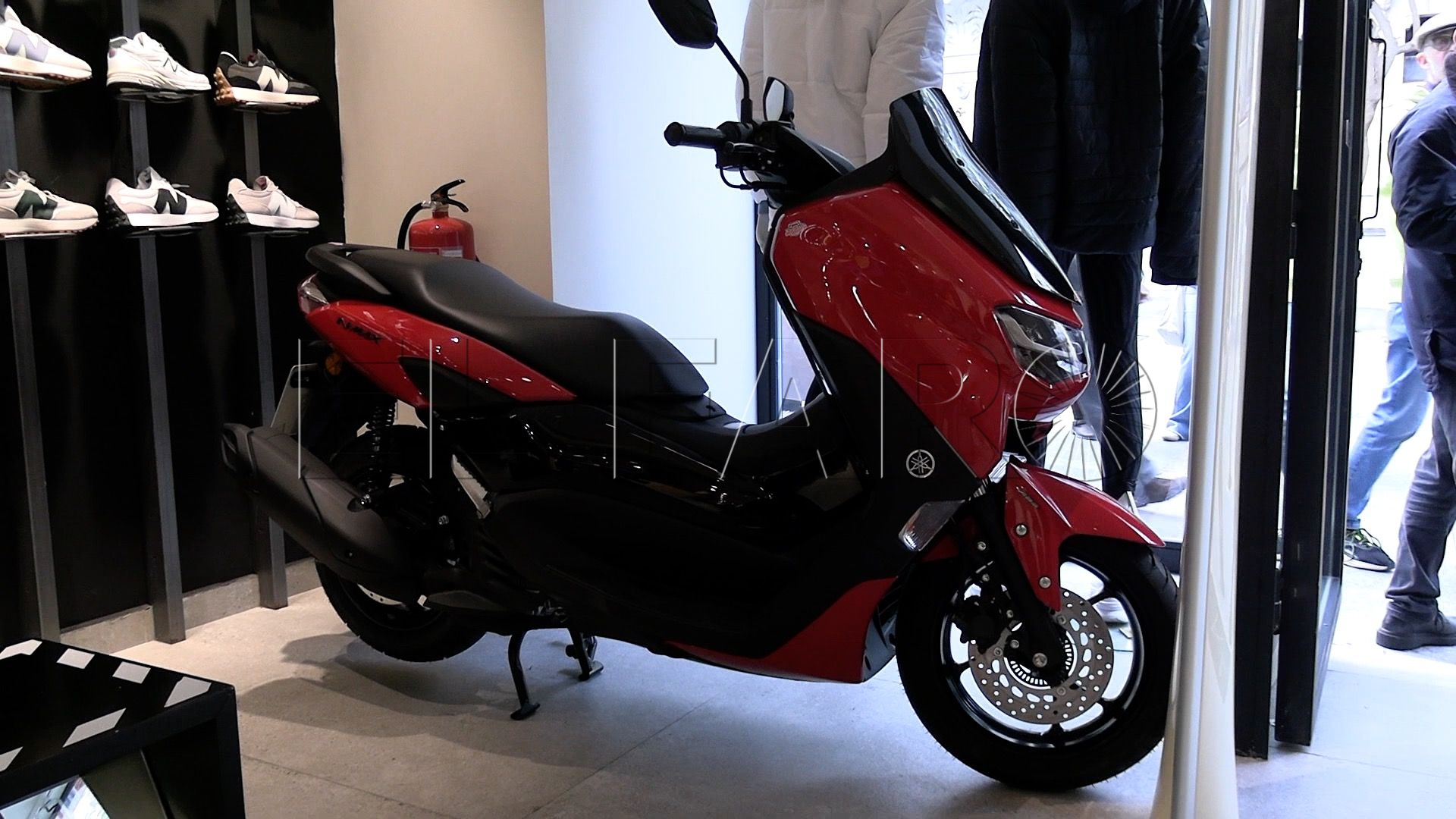 centro-comercial-abierto-entrega-moto-sorteo-navidad-7