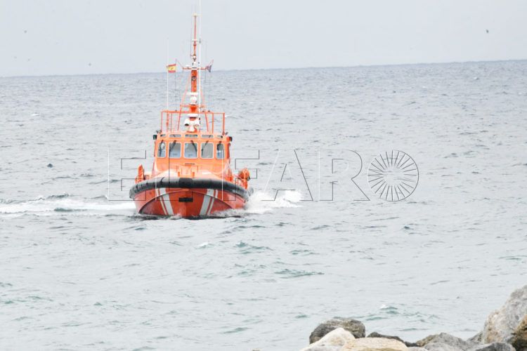 guardia-civil-salvamento-maritimo-dispositivo-busqueda-02