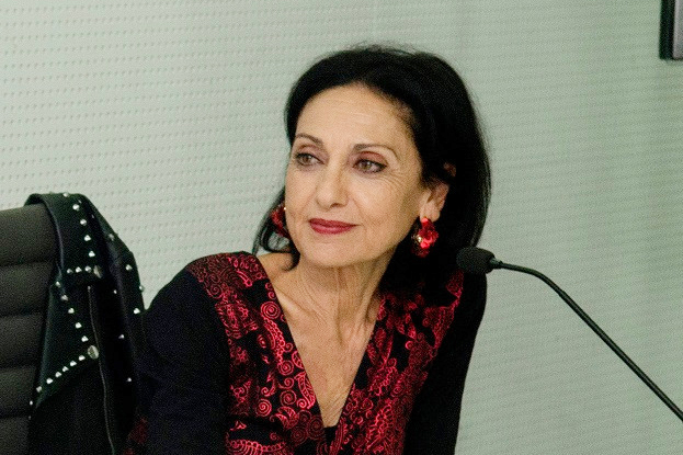 maria-jesus-fuentes-escritora-presentacion-libro-2