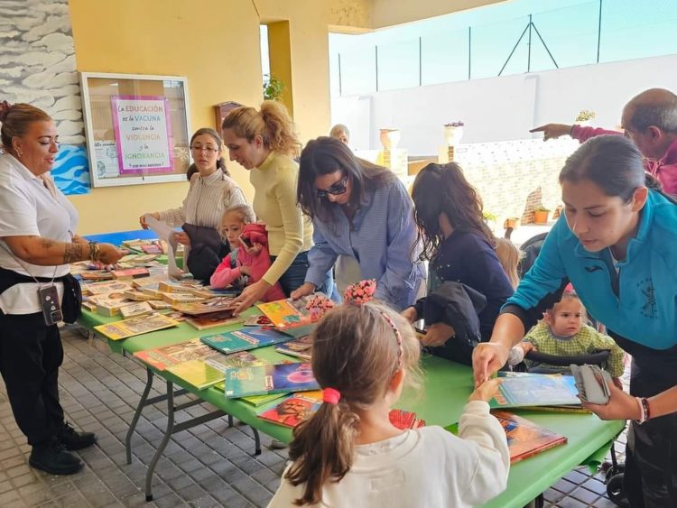 mercadillo-solidario-libros-colegio-mare-nostrum-2