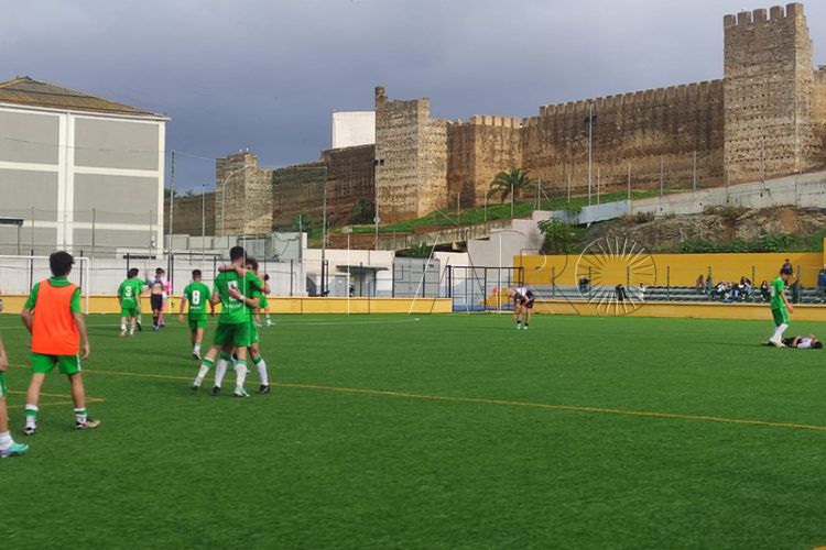 polillas-compite-a-pesar-caer-betis