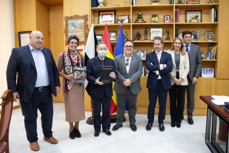 reunion-vivas-representantes-revista-forbes-1