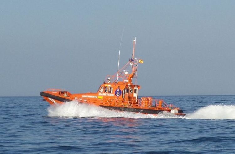 salvamento-maritimo-busqueda-embarcacion-budion-ceuties-desaparecidos-2