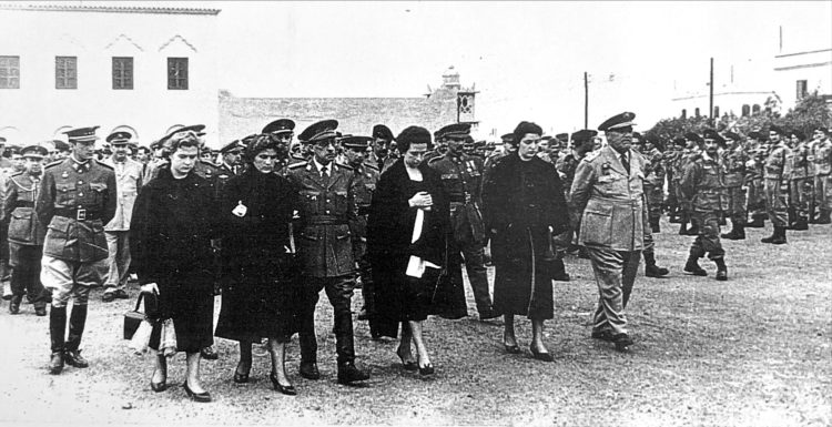 teniente-paracaidista-enrique-carrascos-lanzos-colaboracion-antonio-herrero-andreu-1
