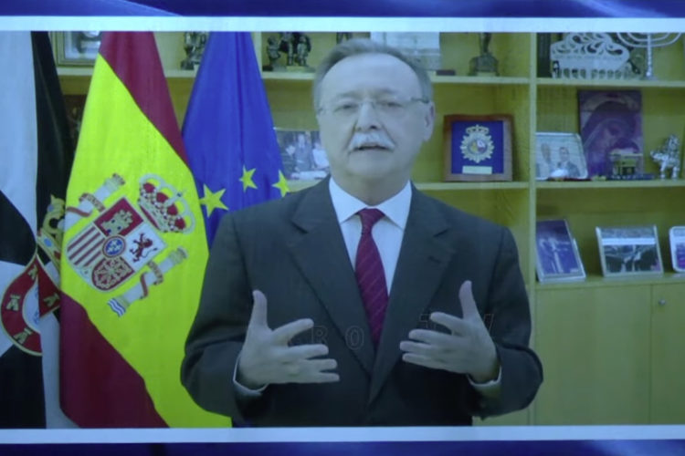 vivas-felicita-policia-nacional-bicentenario