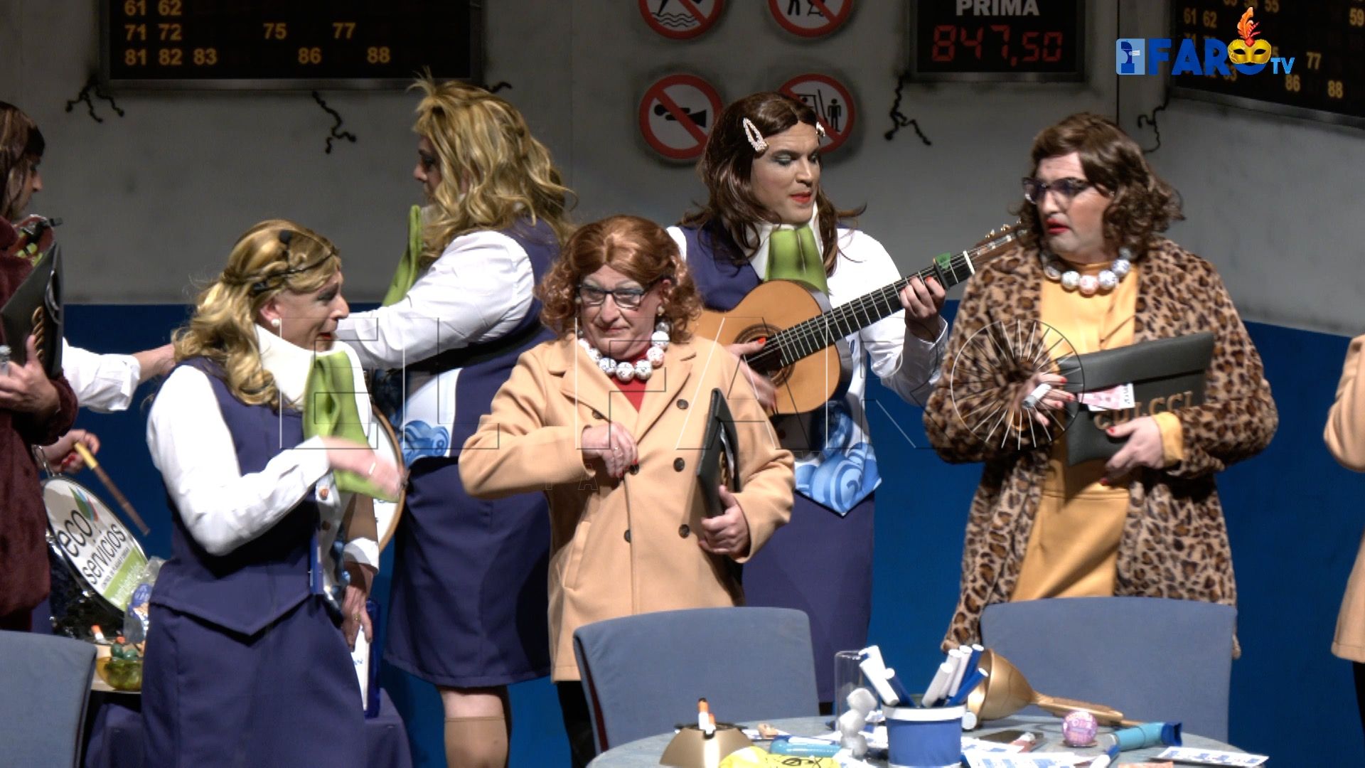 chirigota-me-faltan-dos-paco-pino-carnaval-coac-2024-10