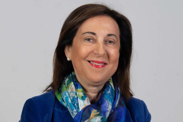 colaboracion-antonio-herrero-andreu-gesto-humano-ministra-margarita-robles-2