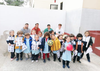 colegio-santa-amelia-recibe-visita-ad-ceuta-fc-002