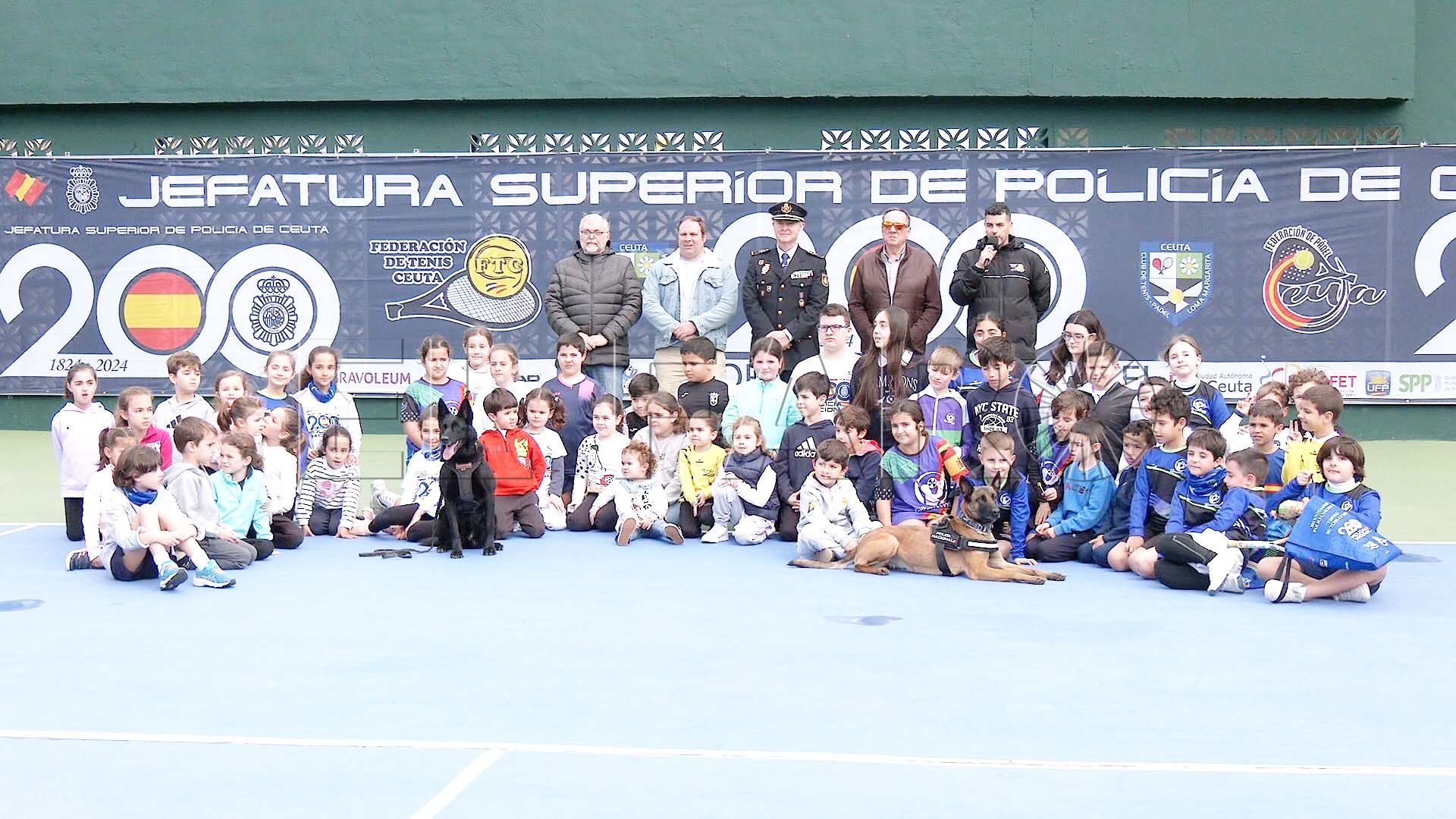 exhibicion-perros-policia-kimbi-bora-ko-loma-margarita