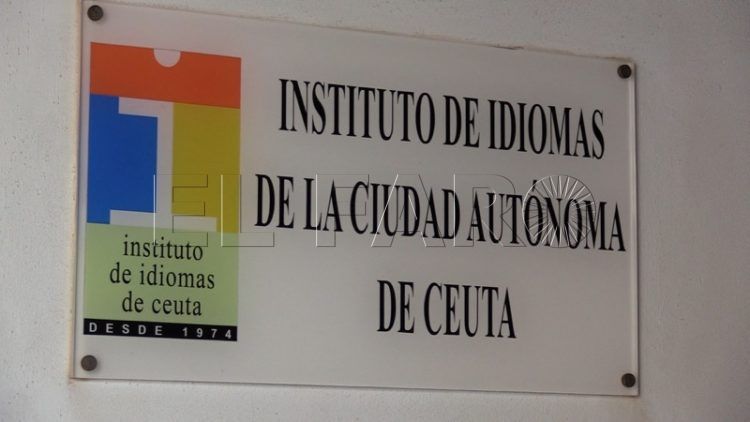 instituto-idiomas-engalana-tematica-francesa-mardi-gras-001
