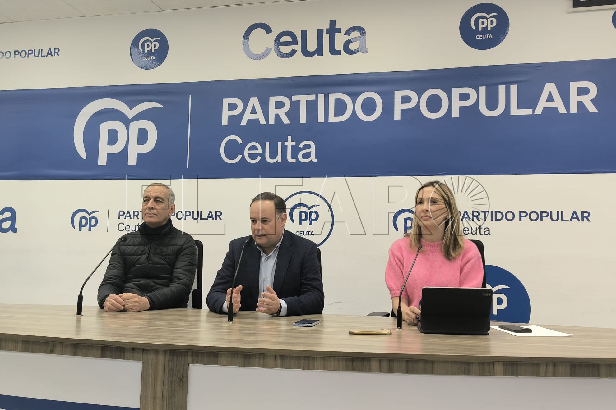 javier-celaya-abdelhakim-abdeselam-cristina-diaz-rueda-prensa-pp-2