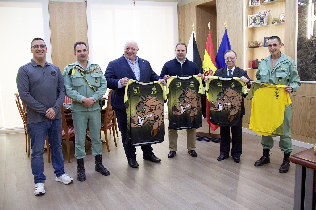 recepcion-juan-vivas-camiseta-cuna-legion-1