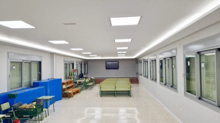 salon-actos-rosalia-castro-renovado-modernizado-002