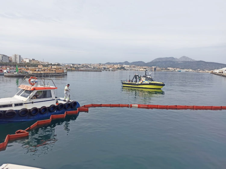 simulacro-puerto-vertido-contaminante-1
