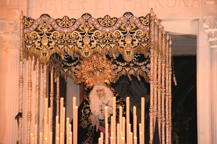 velas-nombre-procesionar-virgen-soledad
