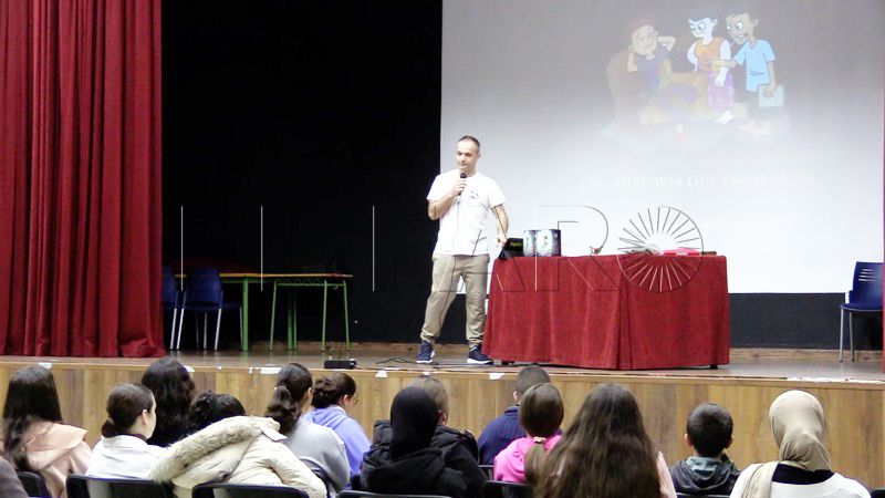 yincana-abyla-fomentar-habito-lector-omar-fernandez-salgadum