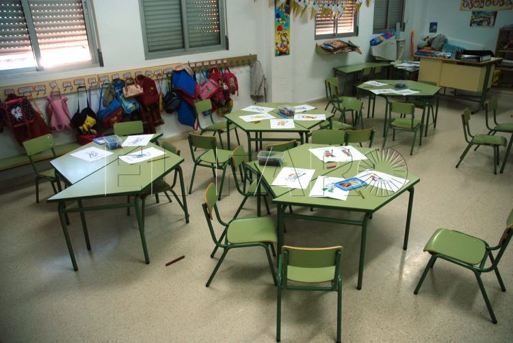 clase-aula-vacia-colegio