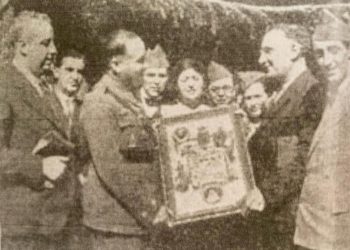 Título Legionario de Honor al Sr. Pérez Asencio.