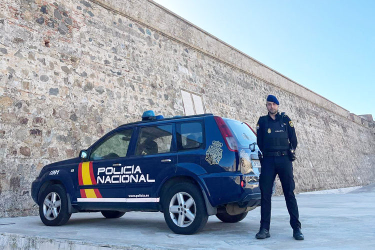 policia-nacional-murallas-reales