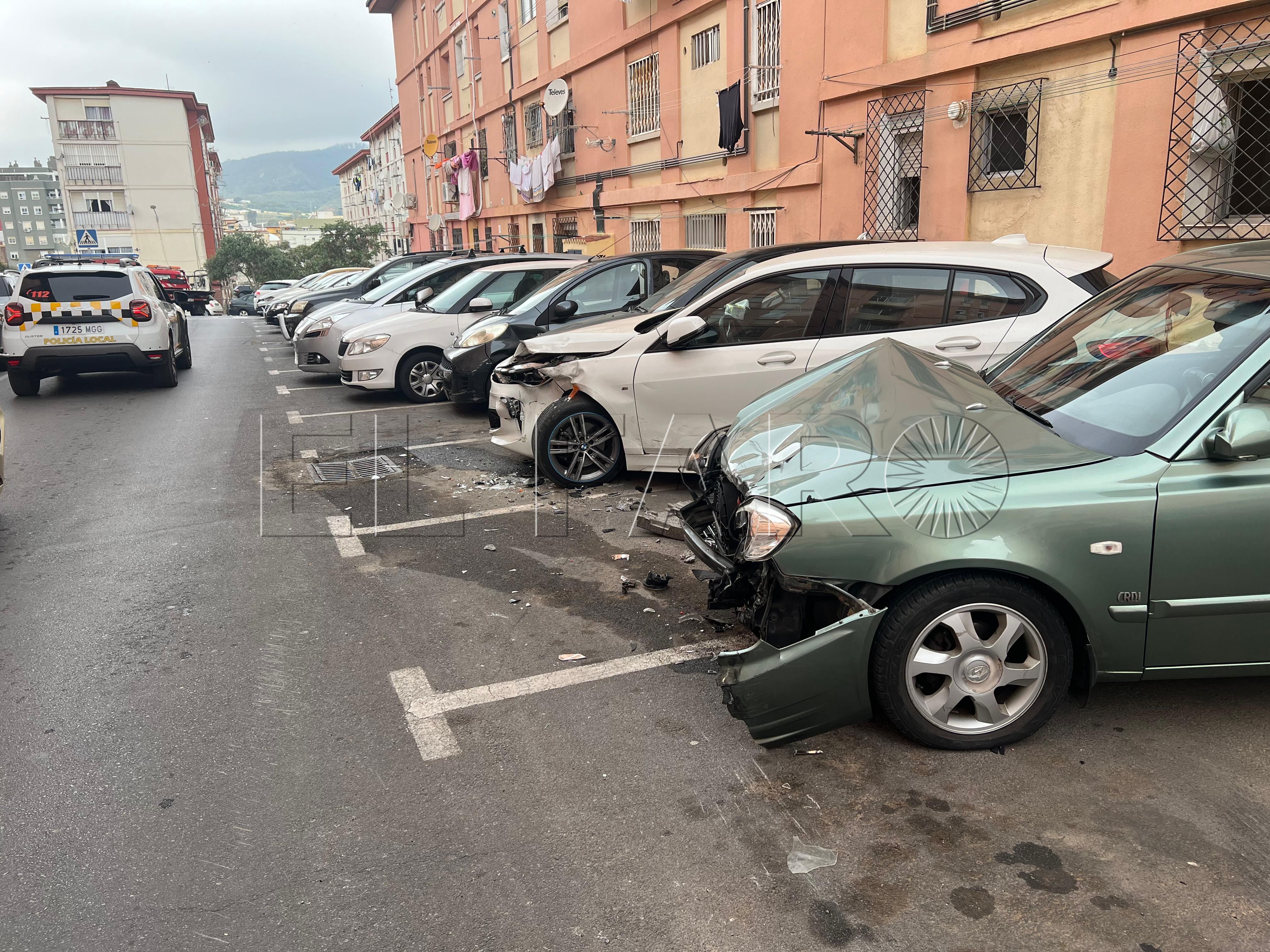 accidente-coches-barriada-mixto-8
