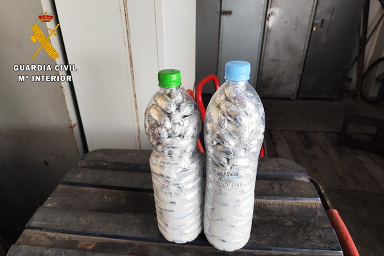 botellas-hachis-1