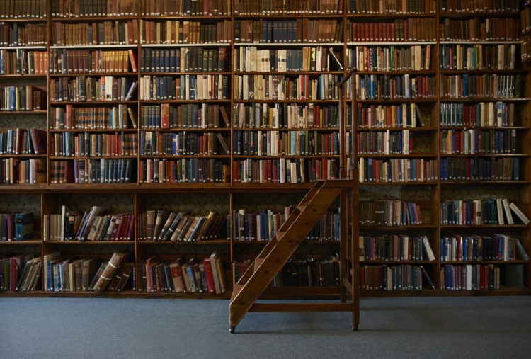 colaboracion-dia-libro-biblioteca-historico-militar-ceuta-11