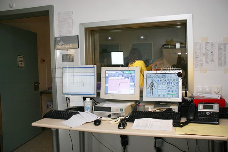 sindicato-medico-denuncia-inminente-colapso-servicio-radiodiagnostico