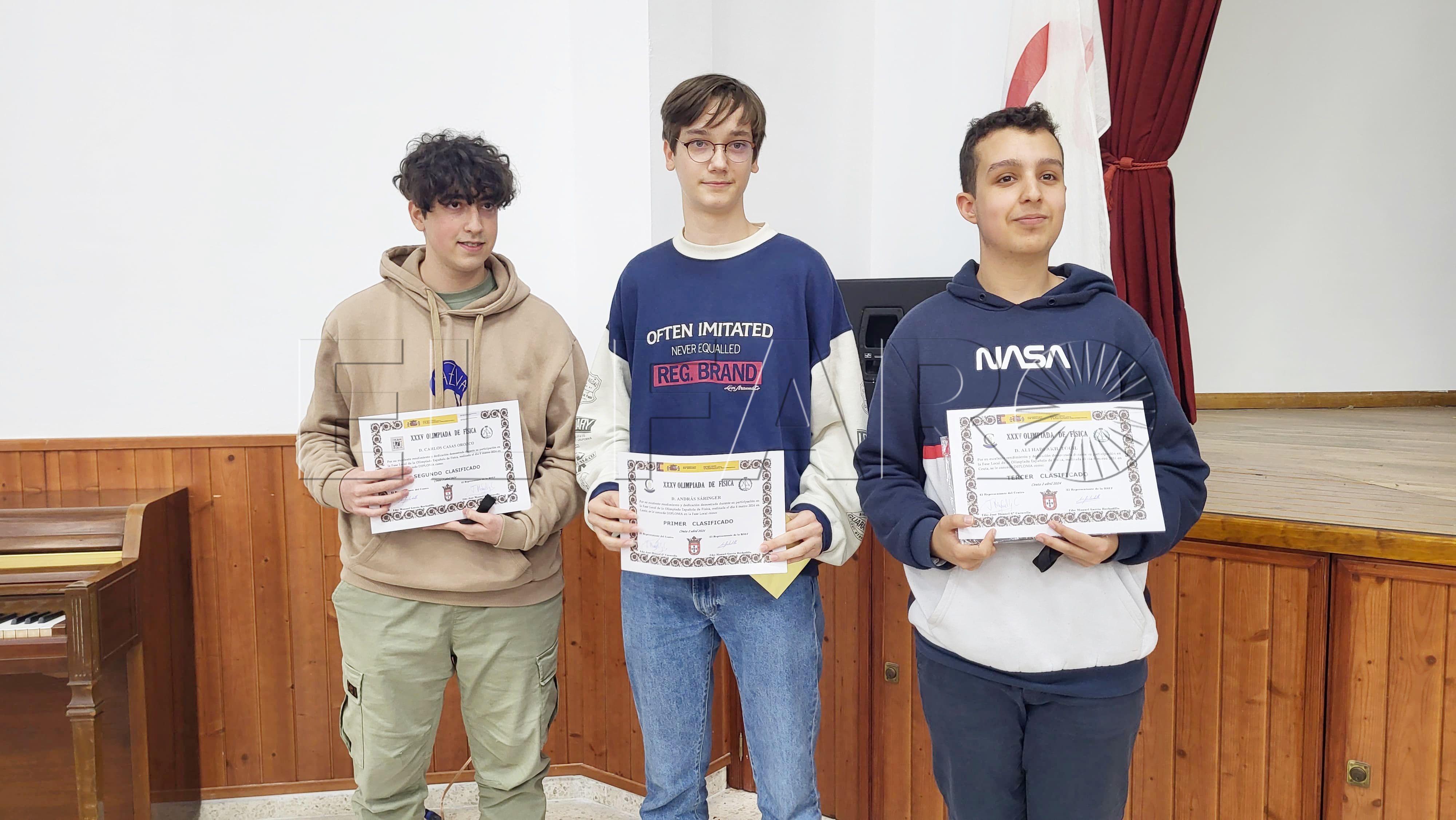 entrega-premios-olimpiadas-fisica-matematicas
