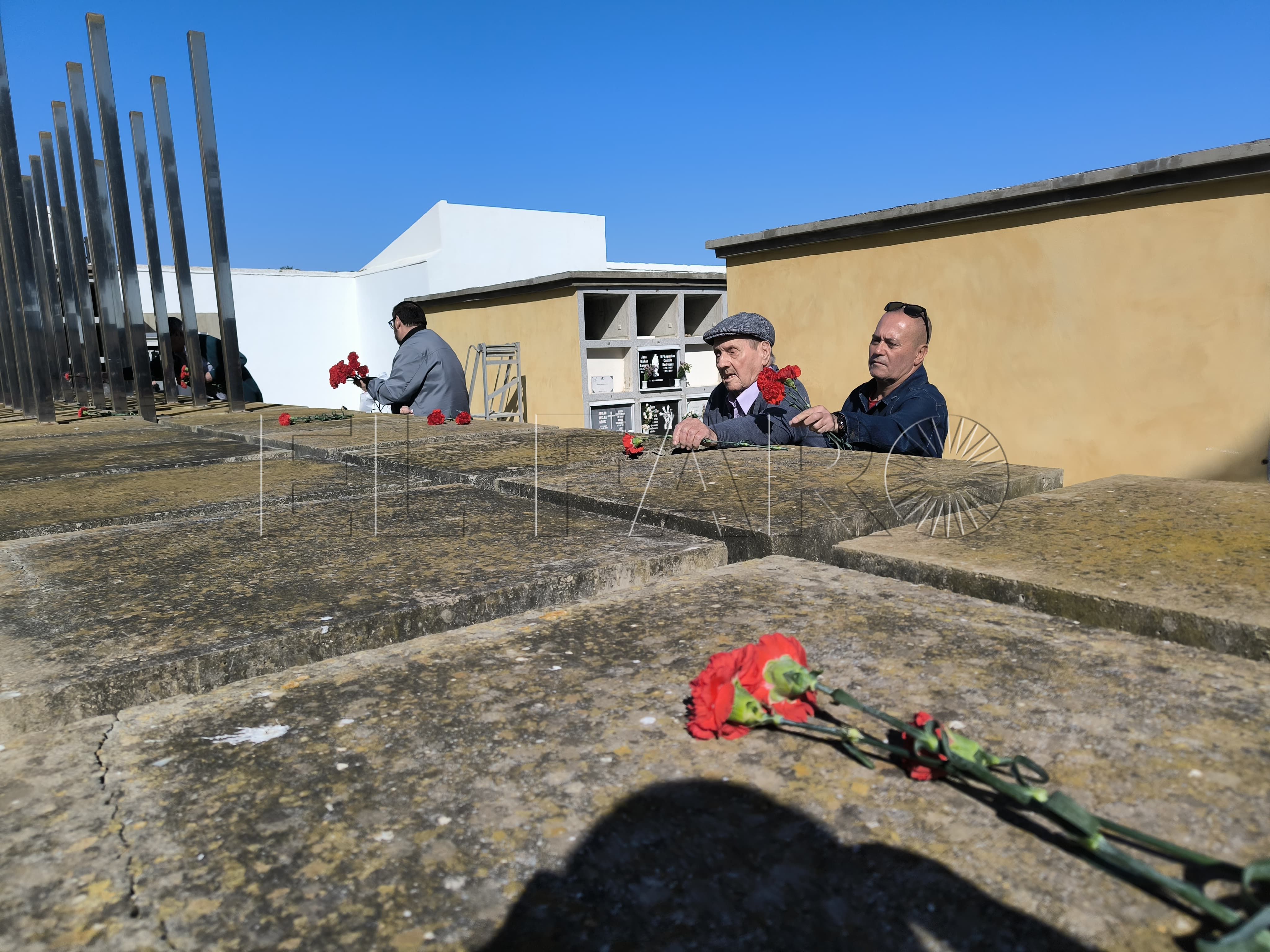homenaje-ugt-asesinados-republica-cementerio-santa-catalina-12