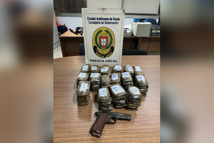 motorista-huye-policia-arrojar-pistola-kilos-hachis