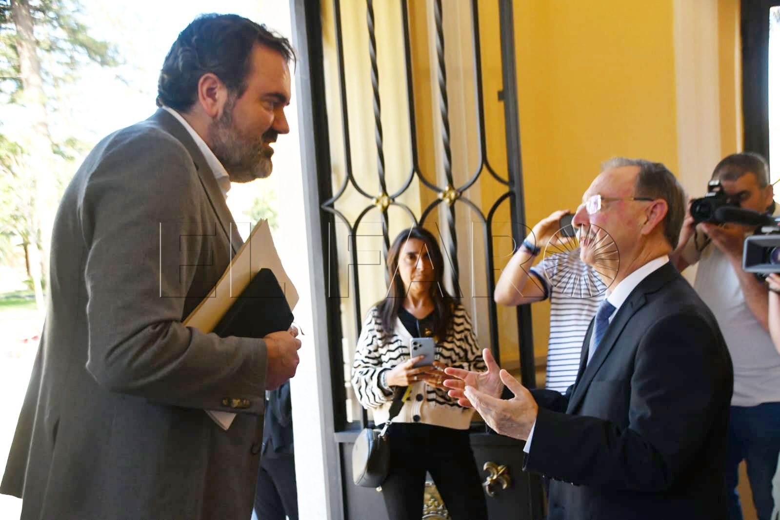 reunion-vivas-delegada-gobierno-cristina-perez-secretario-estado-jucentud-infancia-ruben-perez-12