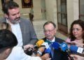 reunion-vivas-delegada-gobierno-cristina-perez-secretario-estado-jucentud-infancia-ruben-perez-23