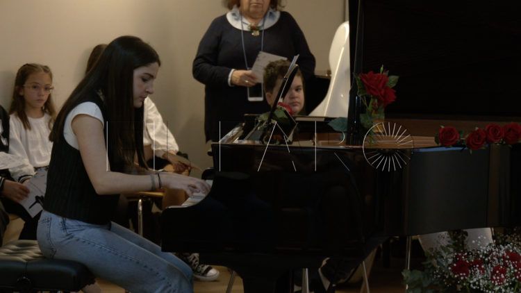 una-rosa-en-el-piano-conservatorio-08