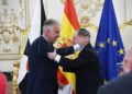 vivas-recibe-ministro-politica-territorial-angel-victor-torres-8