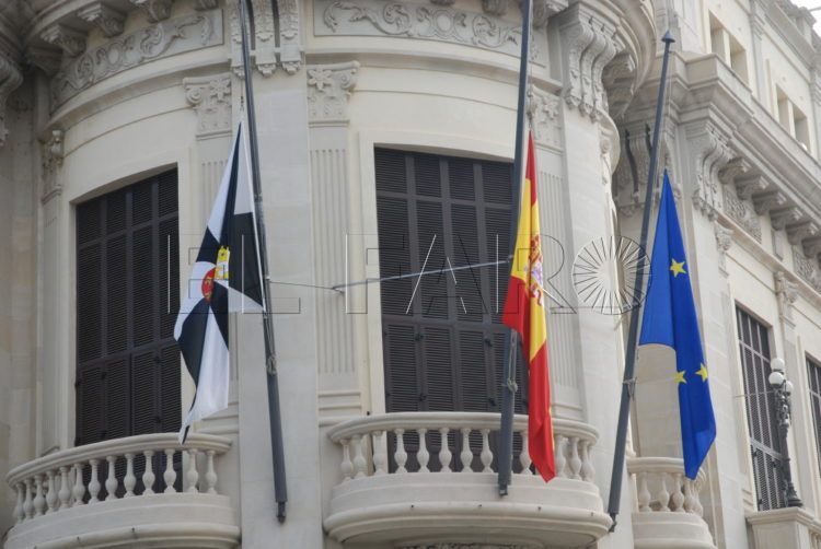 bandera-ceuta-espana-union-europea-palacio-asamblea