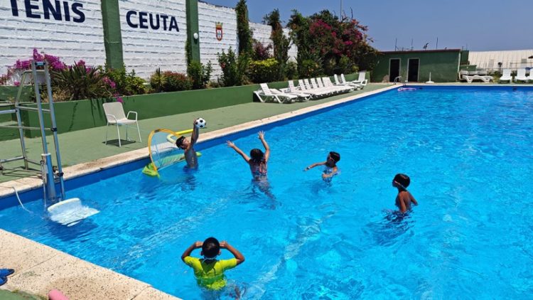 campamentos-tenis-natacion-verano-003